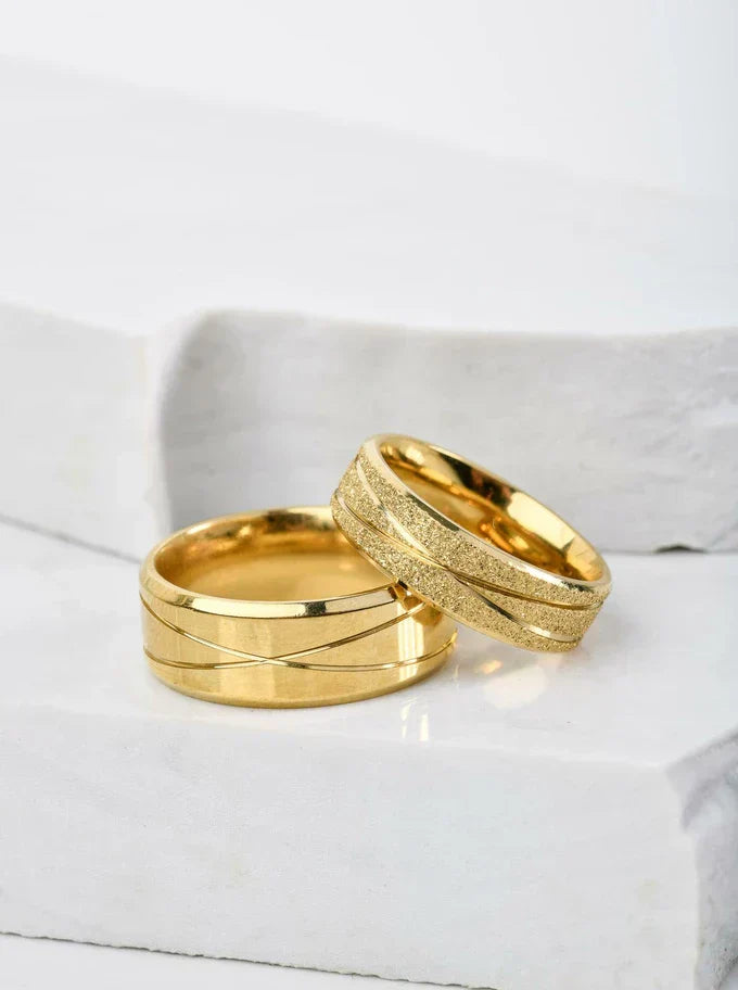 sandblasted-ring-with-cuts-color-gold-s404156z00